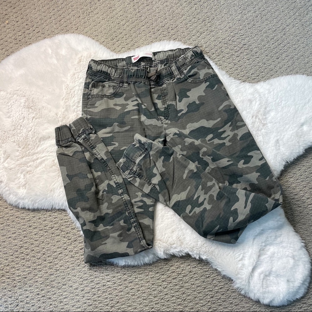 LEVI’S girls camo joggers